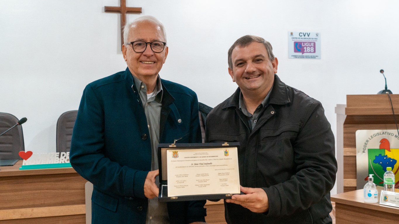 Vice-prefeito de Quinze de Novembro, Marcos Luis Petri, participou da entrega do titulo de Cidadão Benemérito