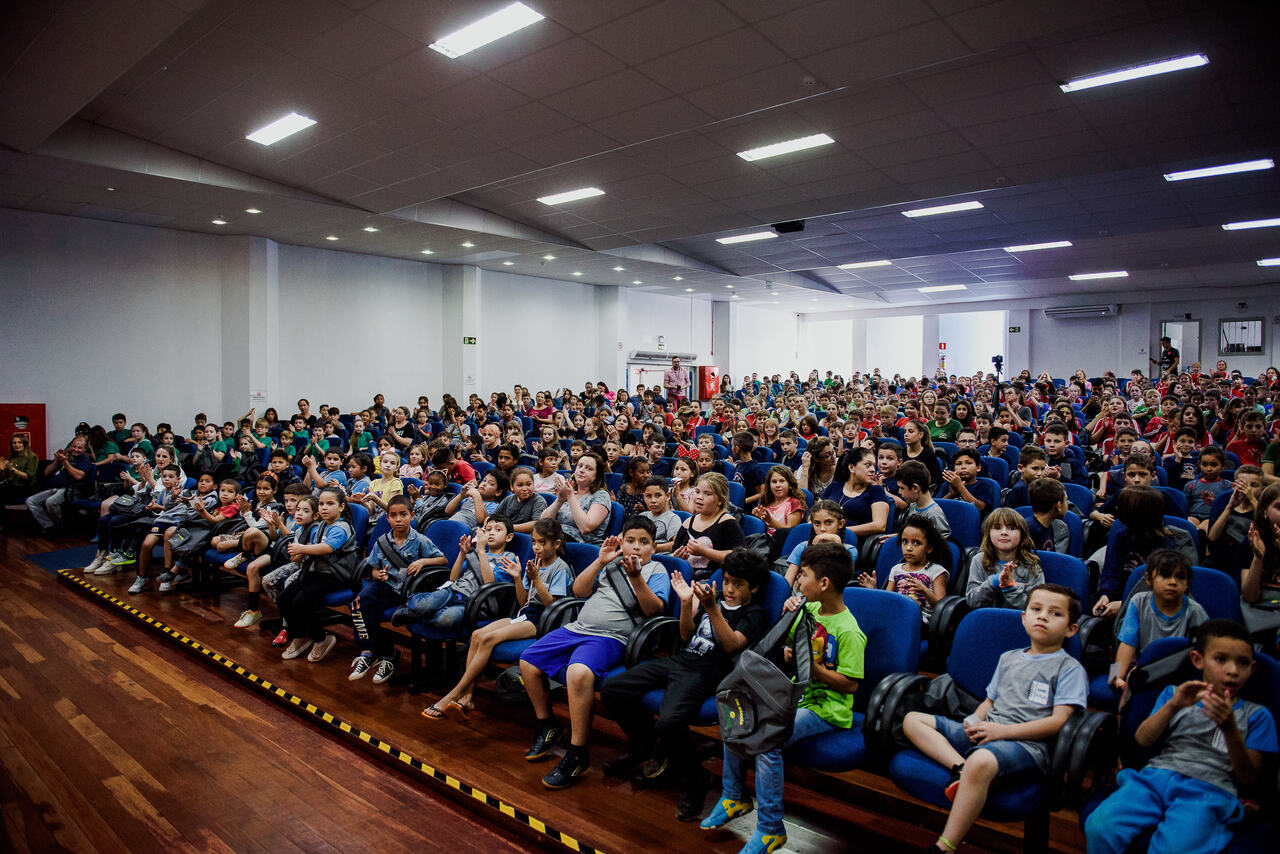Coprel na Escola em Tapejara reúne mais de mil alunos e professores
