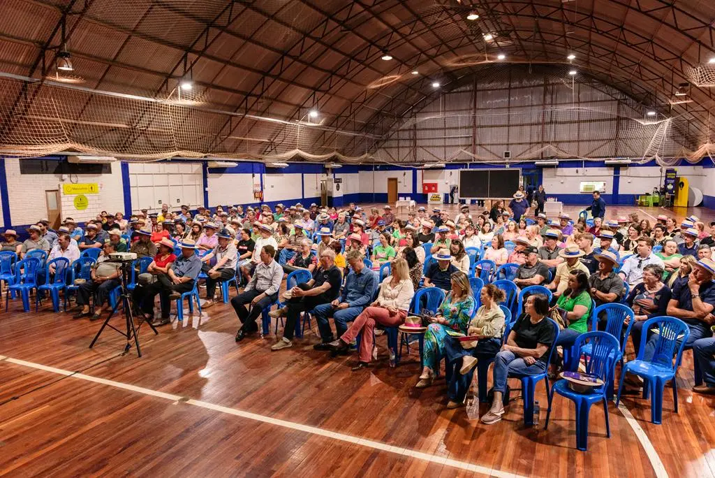 Em reunião com cooperantes de Ibirubá, Coprel reforça presença e diálogo com a comunidade