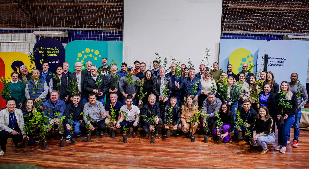 Coprel Ecologia celebra o desempenho de prefeituras e produtores no plantio de árvores